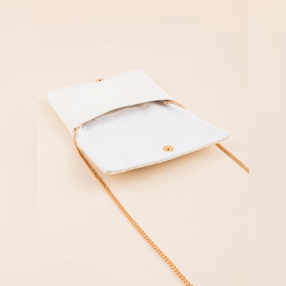 HAPPILY EVER AFTER BEADED CLUTCH - Picture 3 of 9